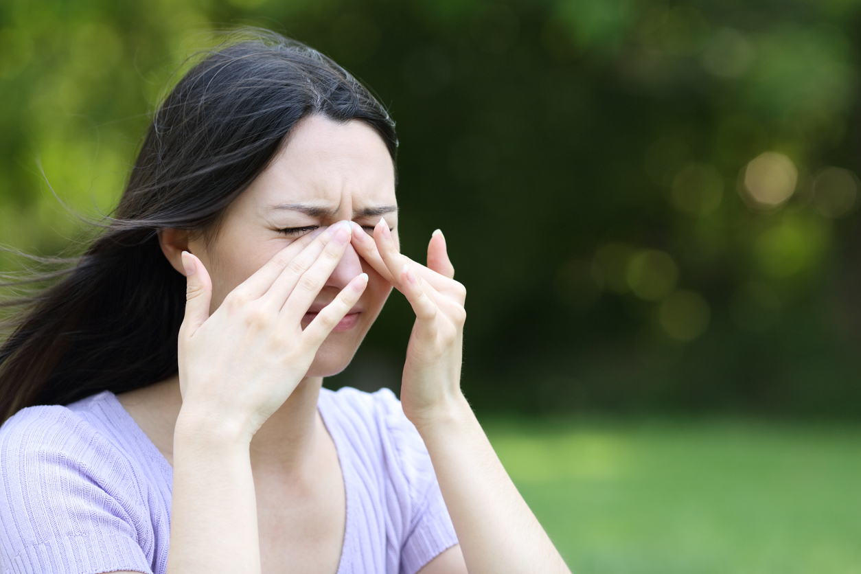 How Can I Manage Eye Allergies?